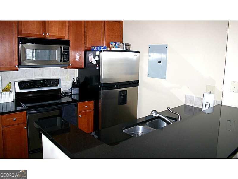 1250 Parkwood Circle Atlanta - Photo 2