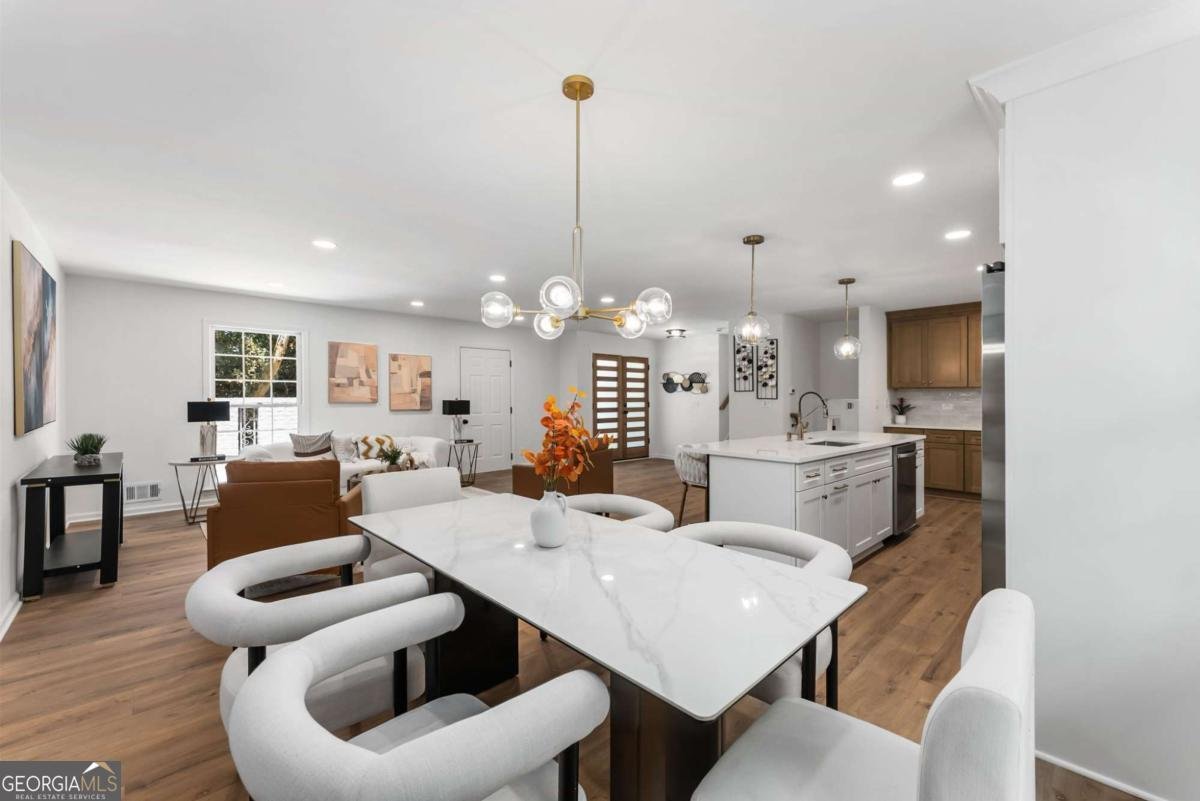 1299 Seven Springs Circle Marietta - Photo 11