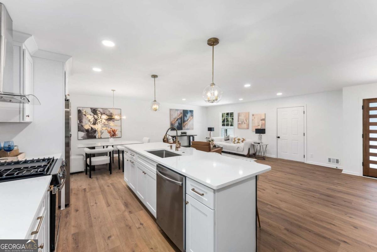 1299 Seven Springs Circle Marietta - Photo 9