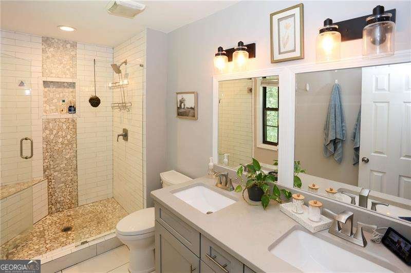 419 Creekside Lane Woodstock - Photo 11