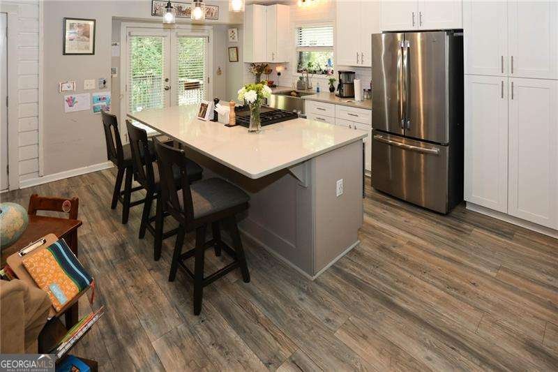 419 Creekside Lane Woodstock - Photo 6