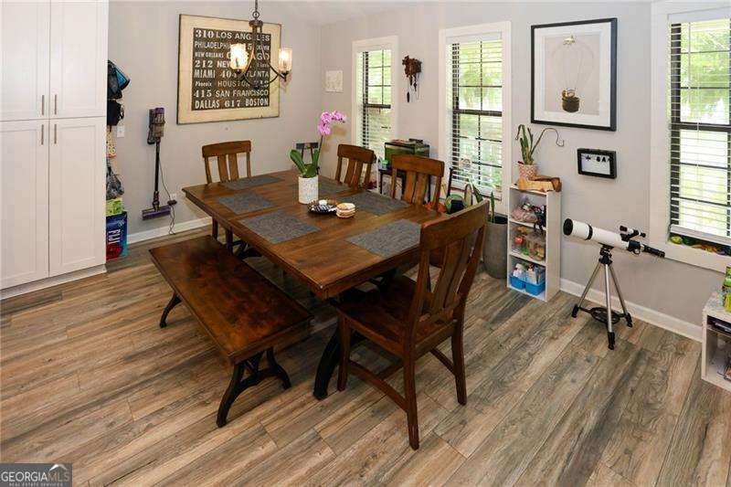 419 Creekside Lane Woodstock - Photo 7