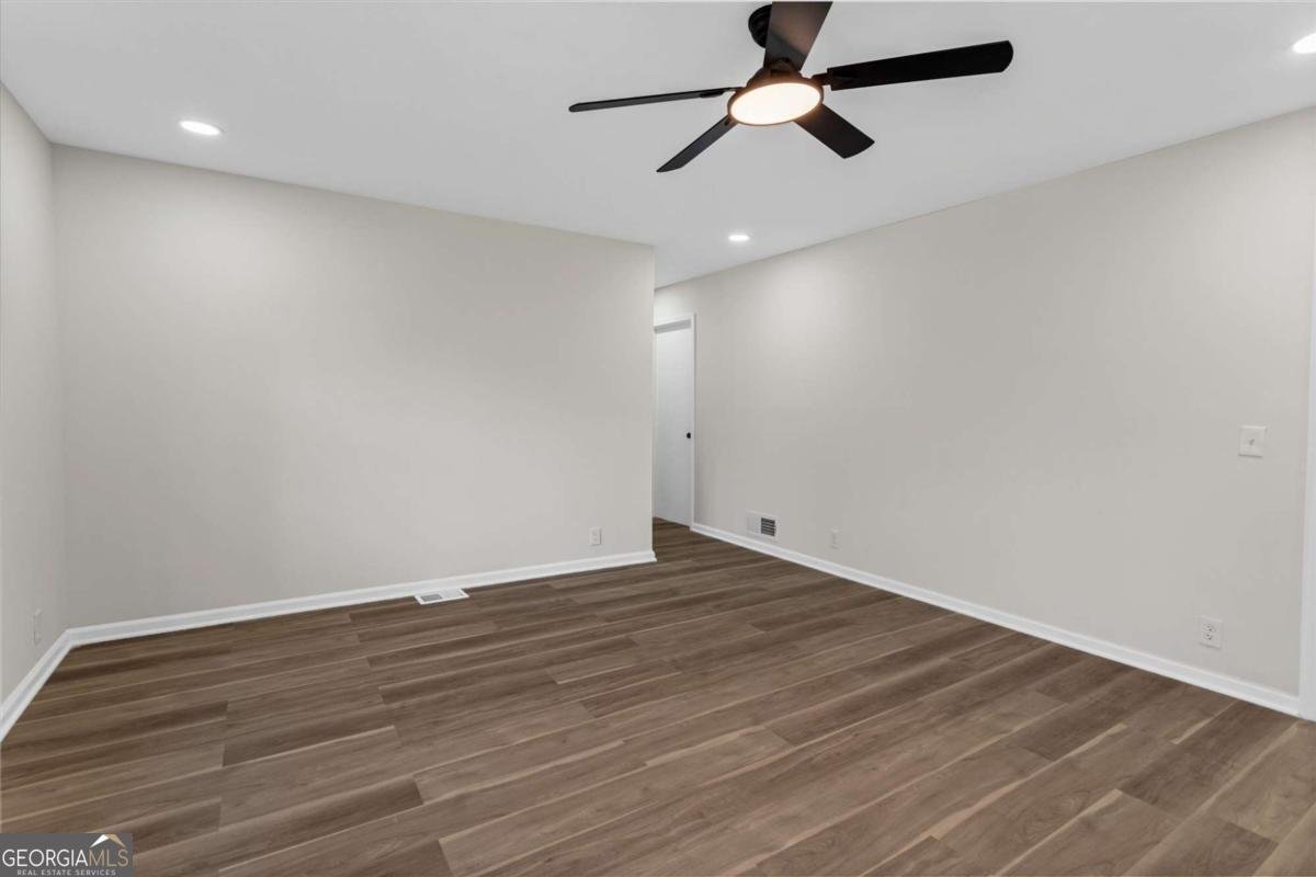 520 Stonewood Drive Stone Mountain - Photo 8