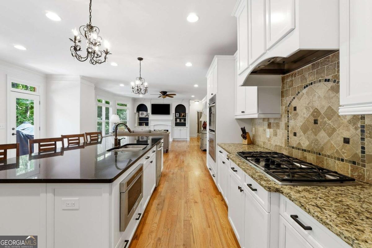 4852 Valley View Court Atlanta - Photo 7