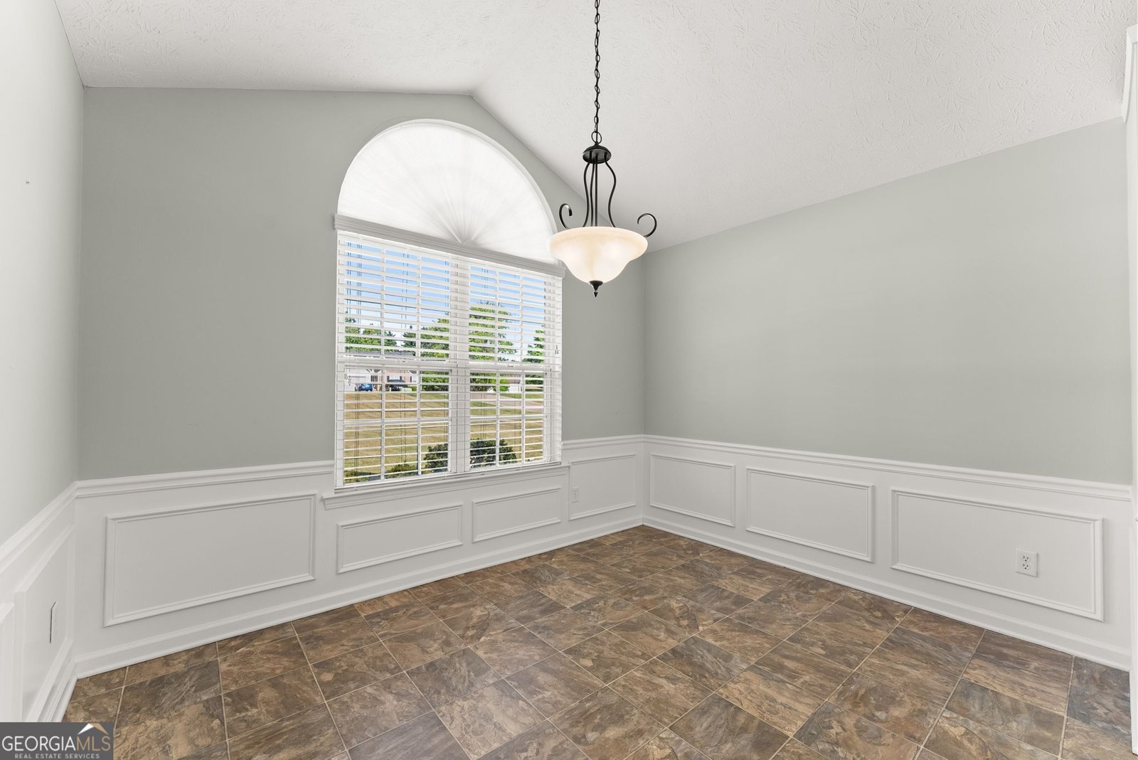 5433 Evergreen Forest Court Flowery Branch - Photo 11