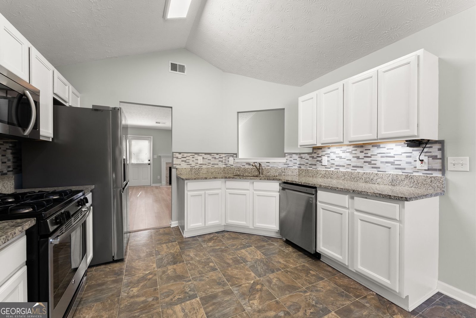 5433 Evergreen Forest Court Flowery Branch - Photo 13