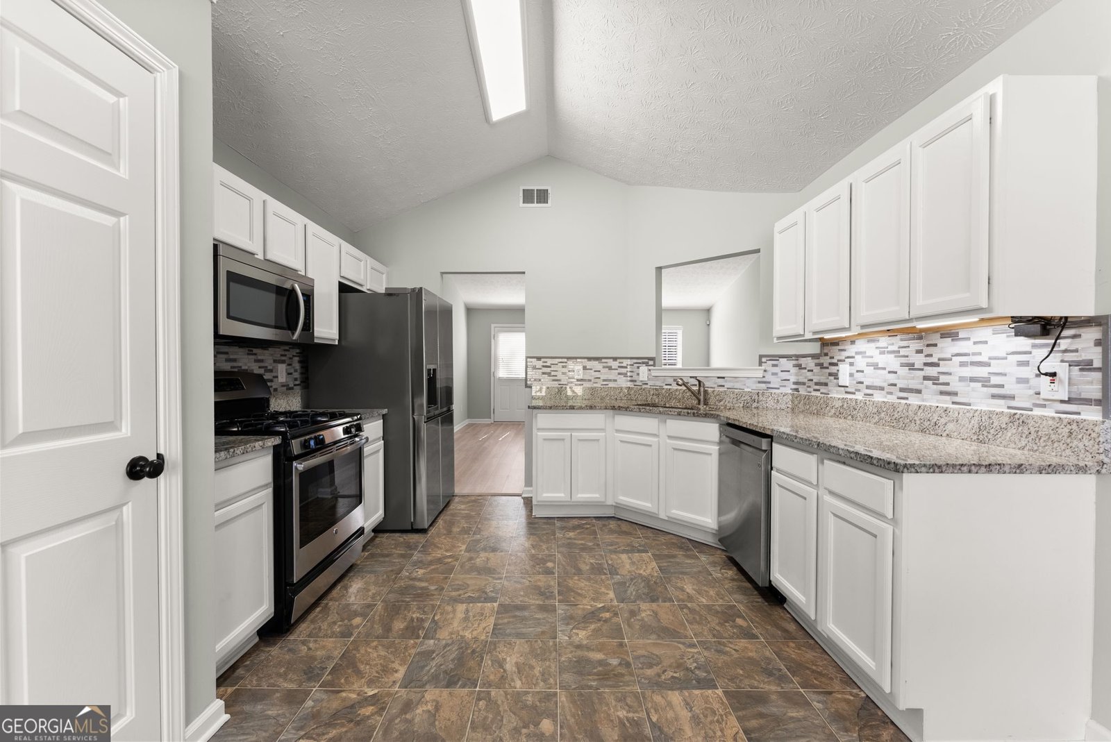 5433 Evergreen Forest Court Flowery Branch - Photo 14