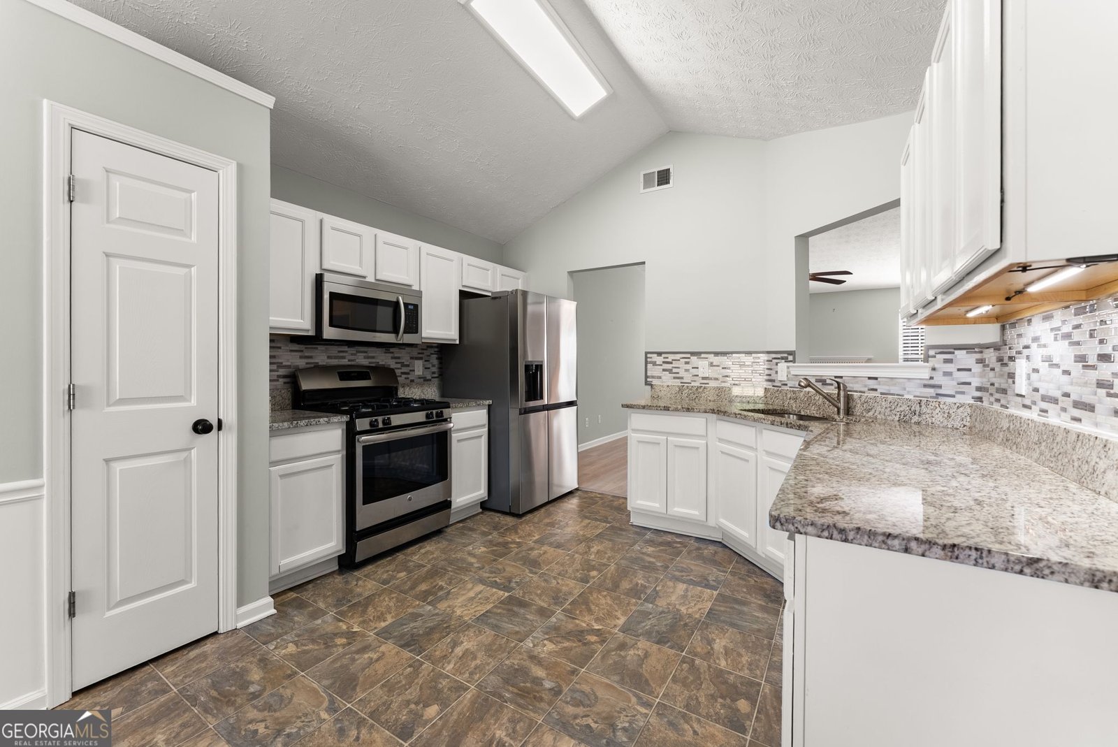 5433 Evergreen Forest Court Flowery Branch - Photo 15