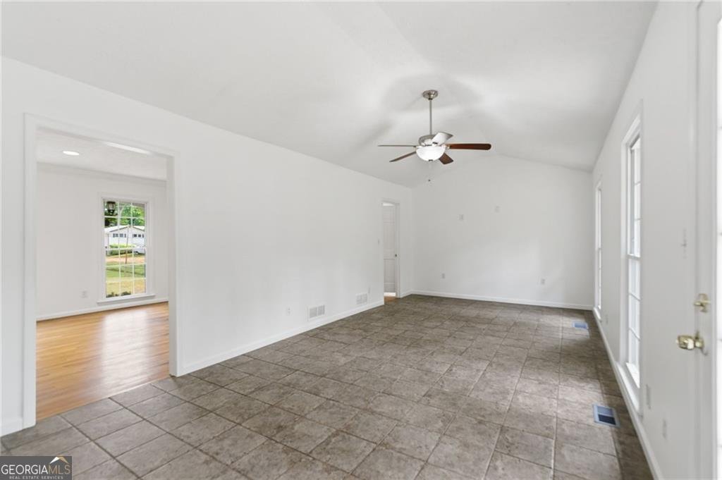 549 Joann Avenue Austell - Photo 11
