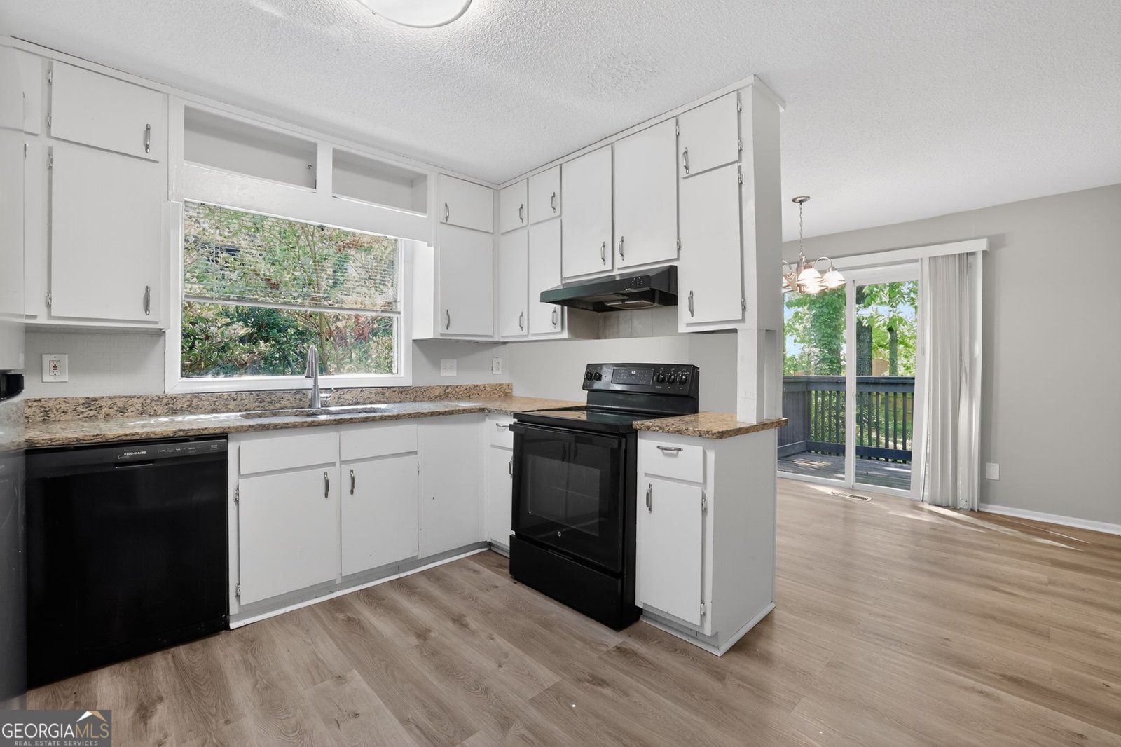 5007 Hickory Oak Court Stone Mountain - Photo 14