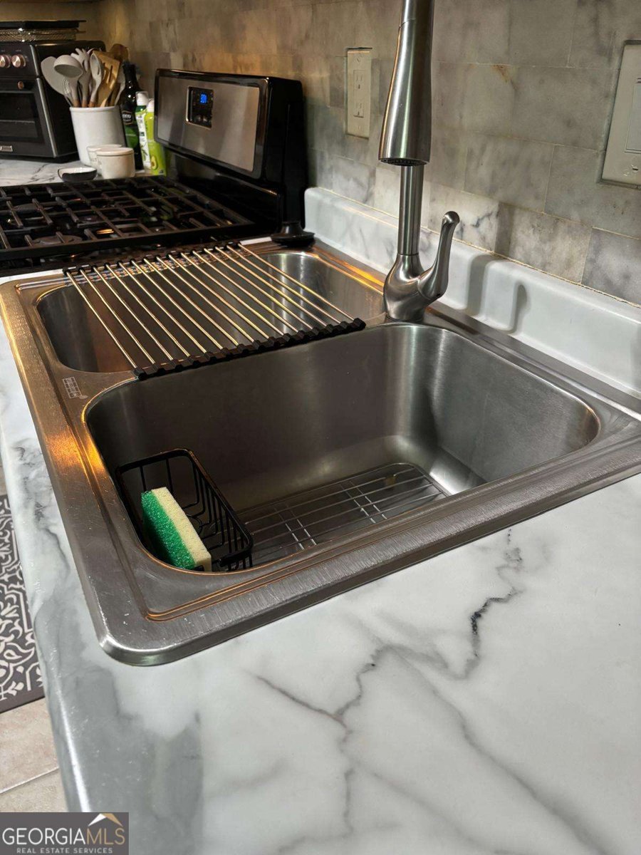 2507 Cumberland Court Smyrna - Photo 9