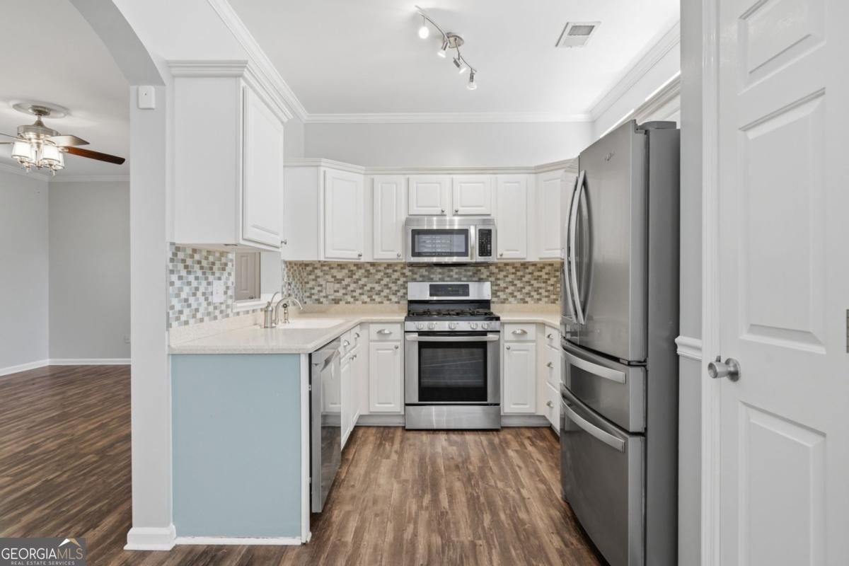 137 Birchwood Pass Canton - Photo 18