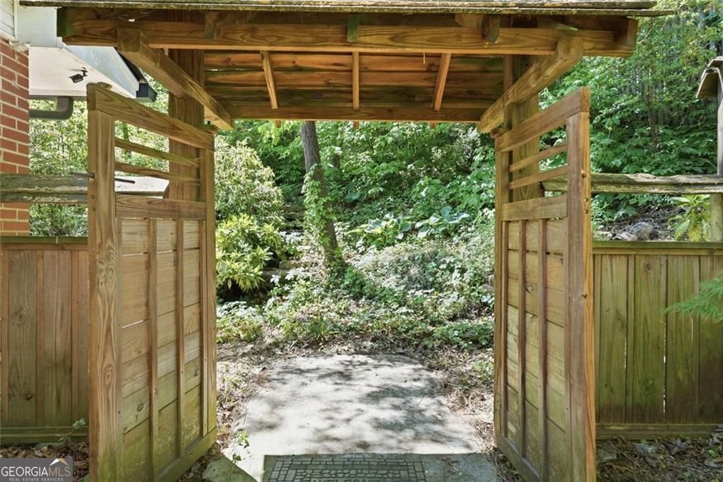 744 Bonnie Dell Drive Marietta - Photo 29