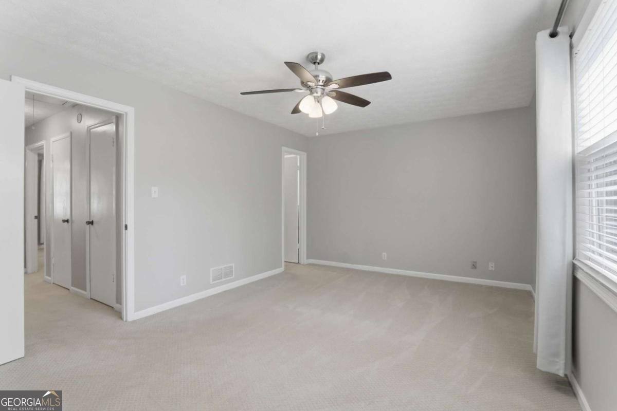 5642 Breezy Court Lilburn - Photo 24