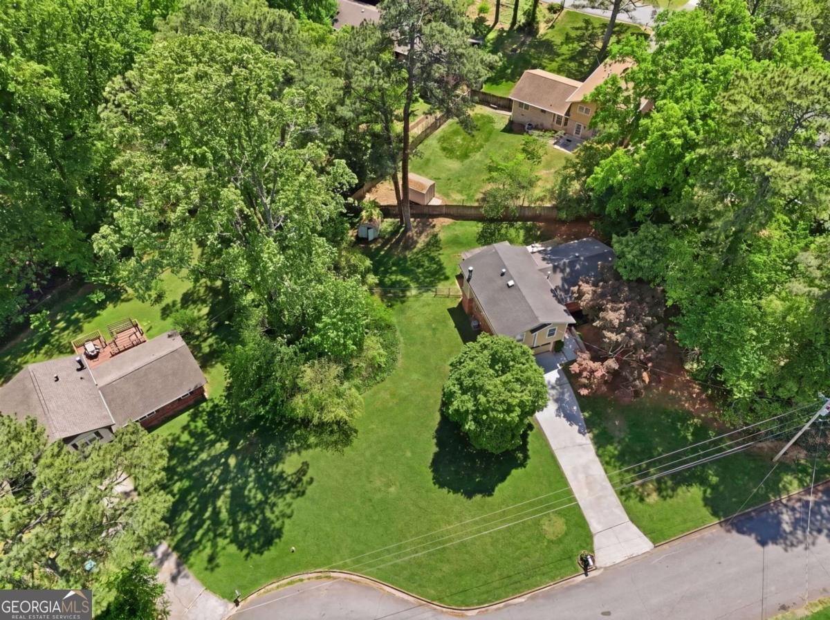 5642 Breezy Court Lilburn - Photo 48