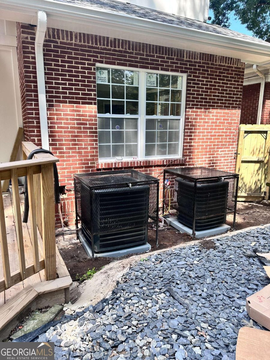 1170 Donnelly Avenue Atlanta - Photo 6