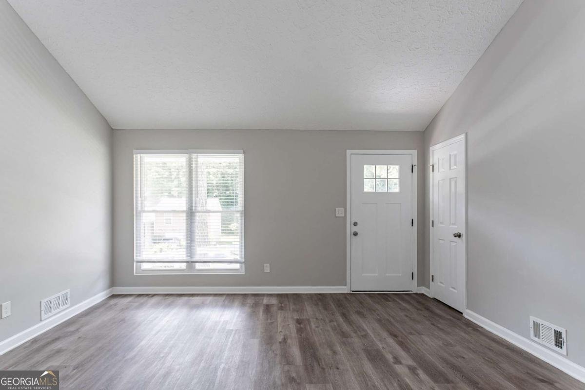 2466 Fairway Circle Atlanta - Photo 9