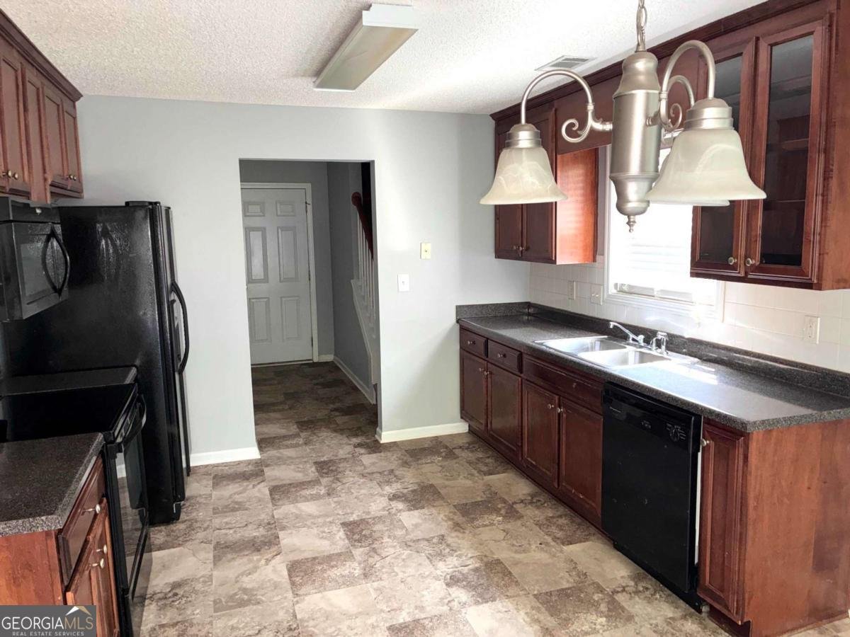 317 Peachtree Circle Hampton - Photo 9