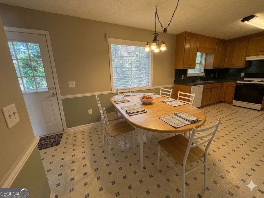 523 Cherokee Overlook Court Canton - Photo 11