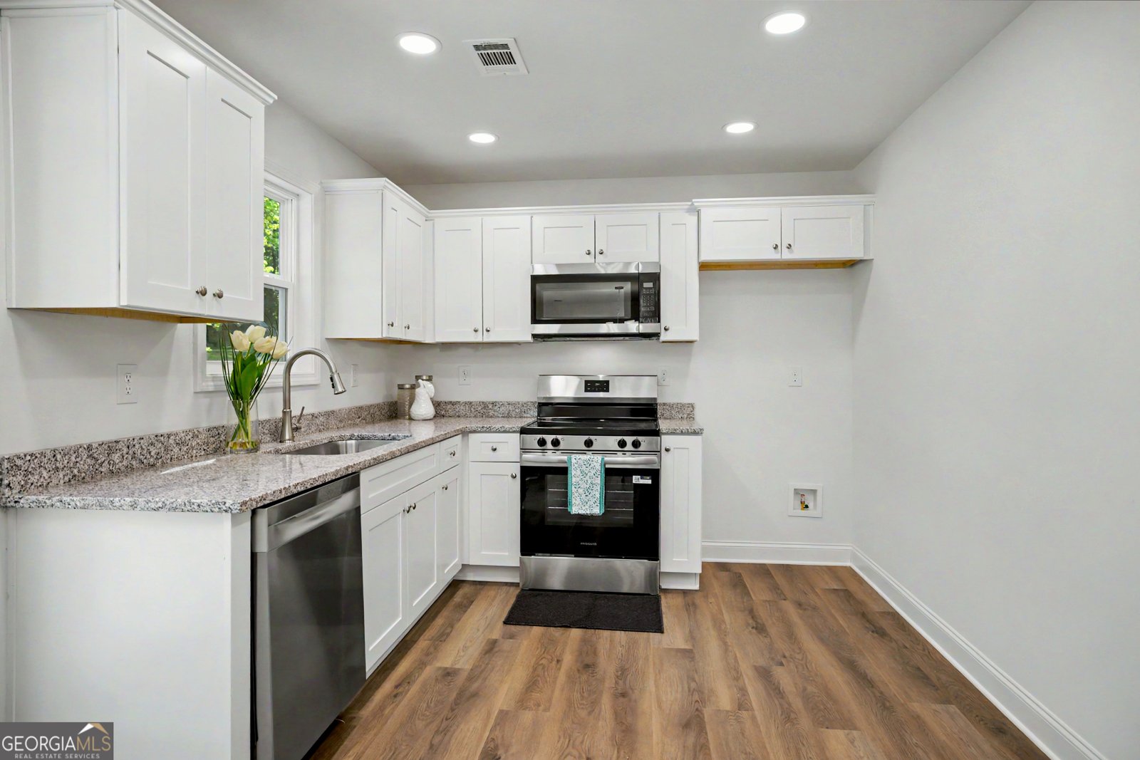 407 Barnetts Bridge Road Jackson - Photo 14