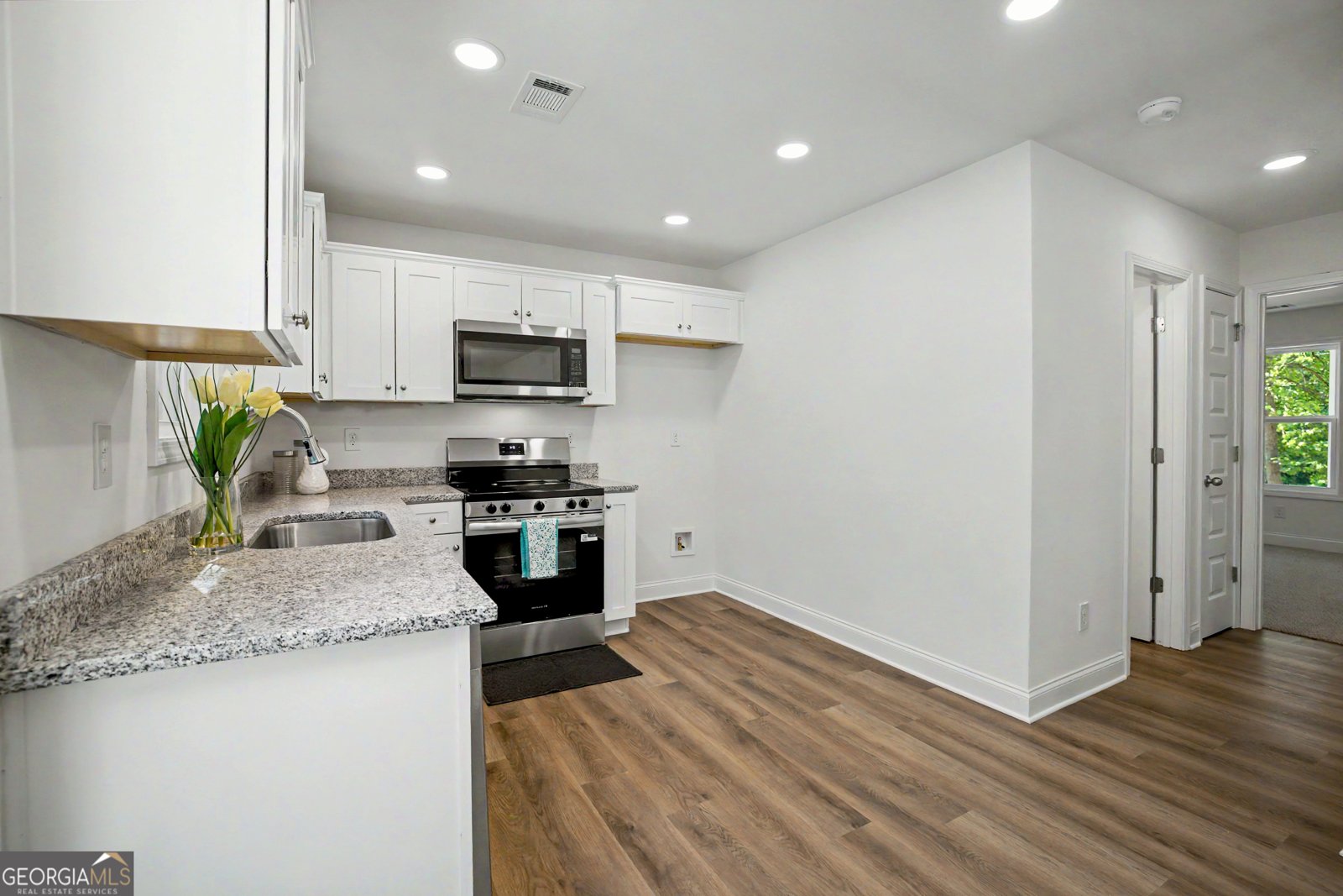 407 Barnetts Bridge Road Jackson - Photo 15