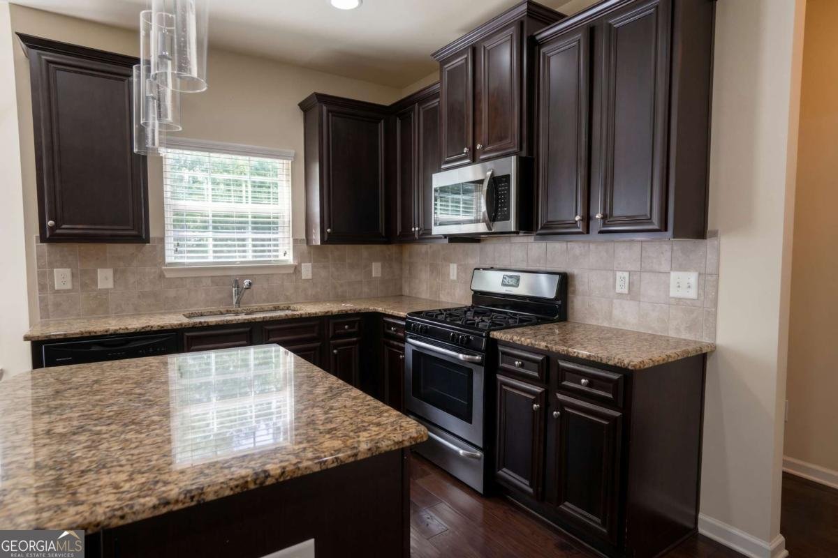 7621 Bowhead Court Fairburn - Photo 12