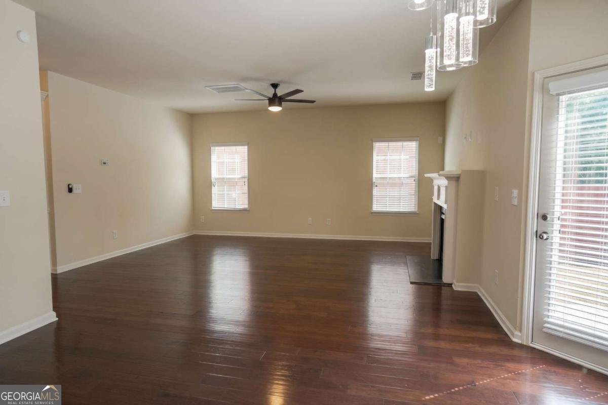 7621 Bowhead Court Fairburn - Photo 8