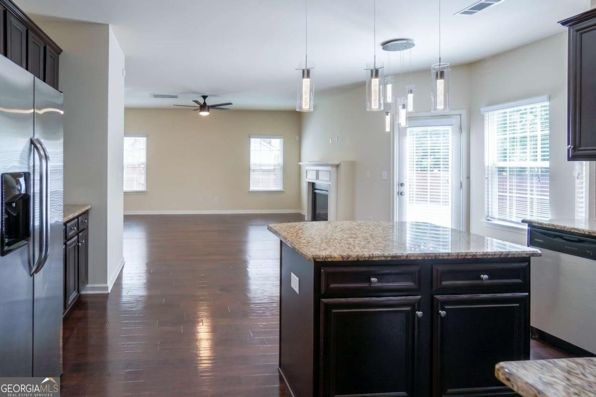 7621 Bowhead Court Fairburn - Photo 9