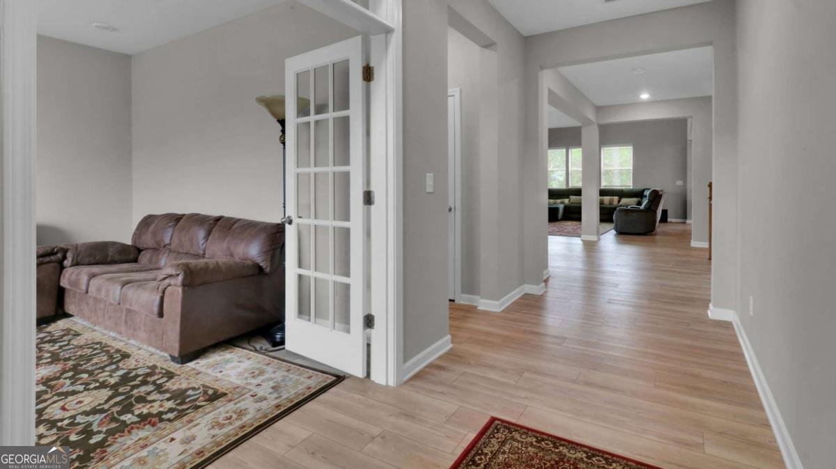 327 Round Pond Drive Lilburn - Photo 13