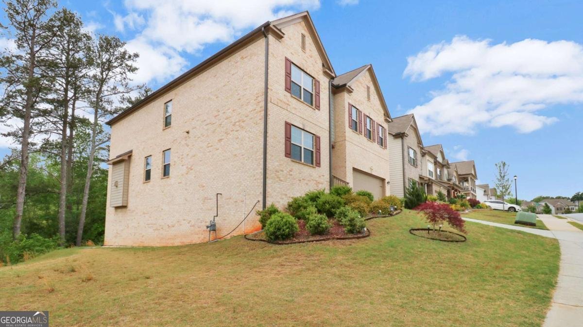 327 Round Pond Drive Lilburn - Photo 32