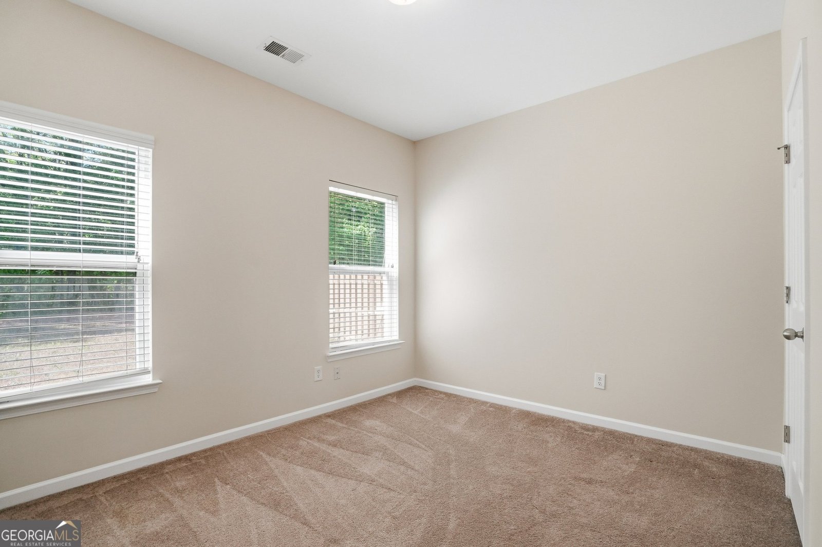 4969 Locherby Drive Fairburn - Photo 17