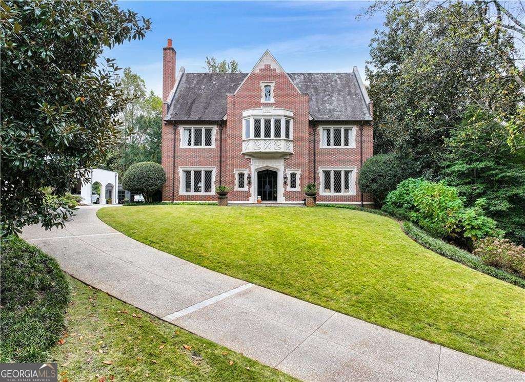 369 Pine Tree Drive Atlanta - Photo 1