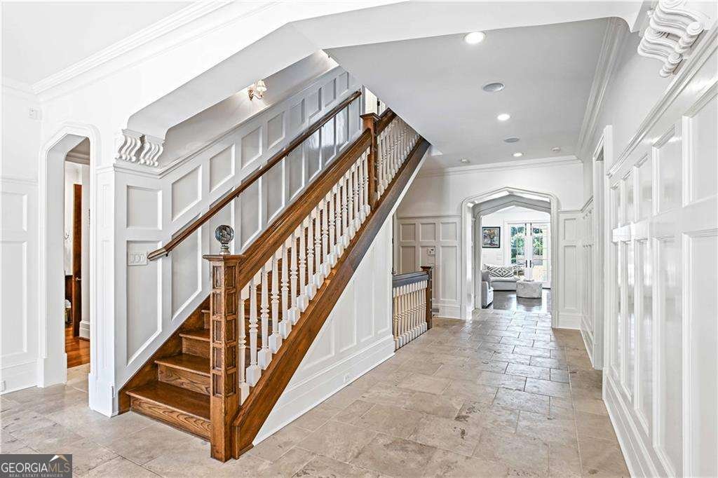 369 Pine Tree Drive Atlanta - Photo 13