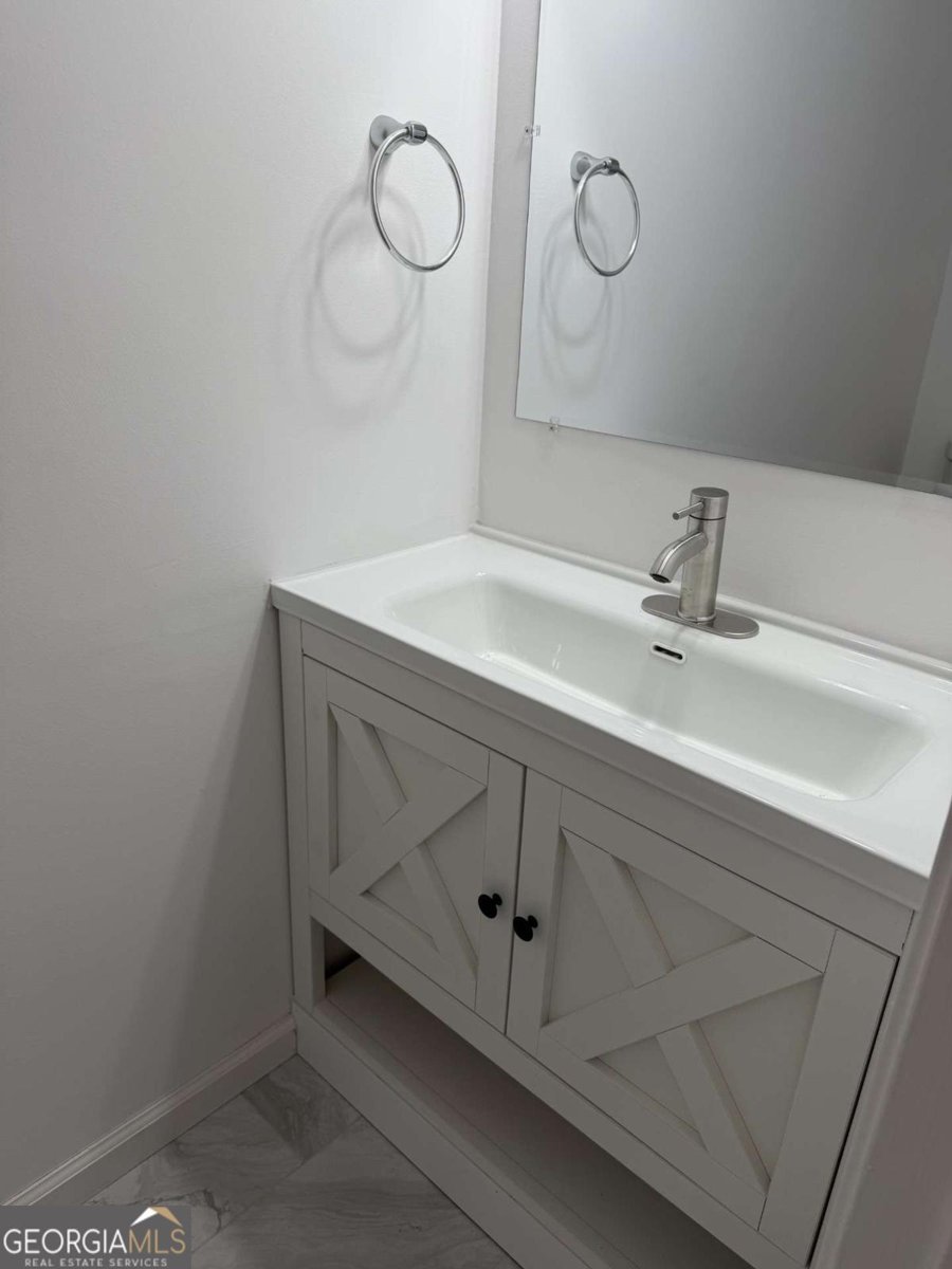 2250 Kings Gate Circle Snellville - Photo 11