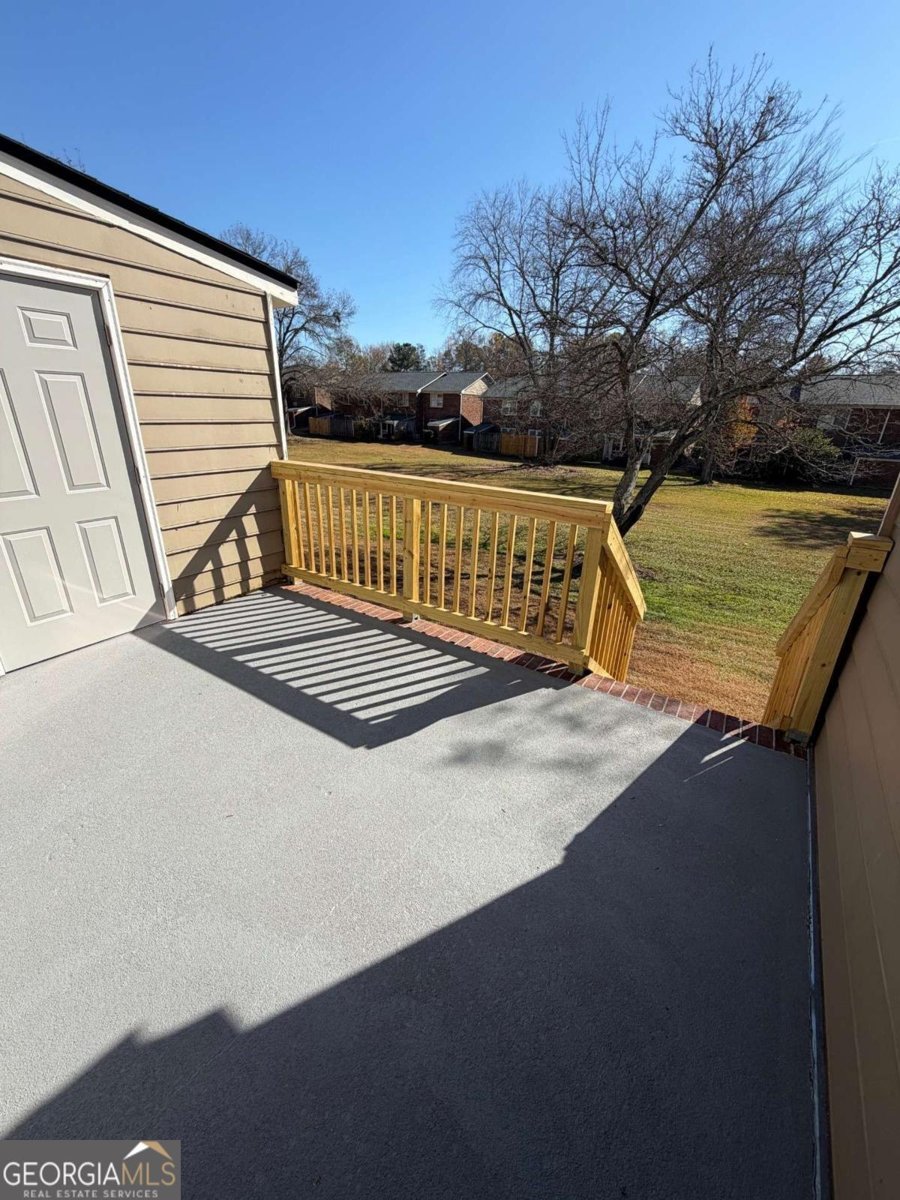 2250 Kings Gate Circle Snellville - Photo 30