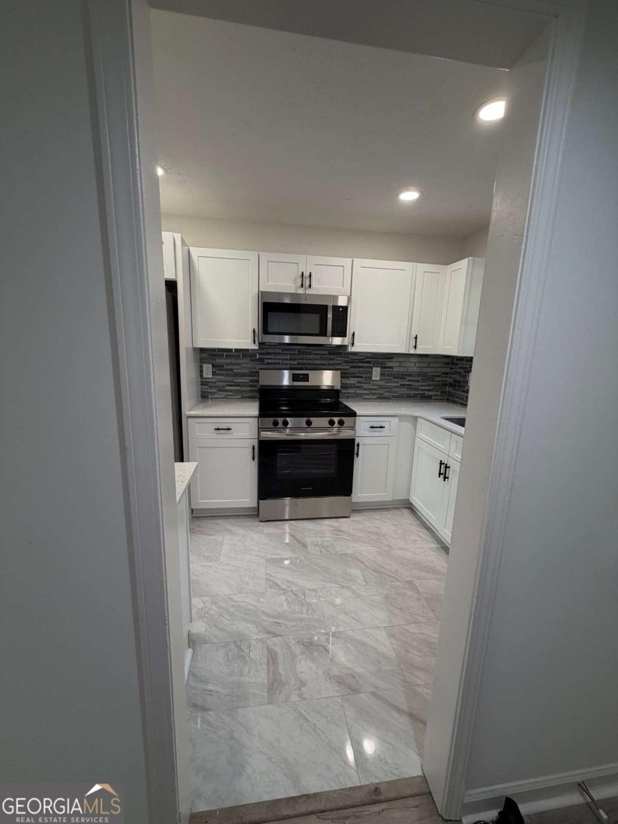 2250 Kings Gate Circle Snellville - Photo 8