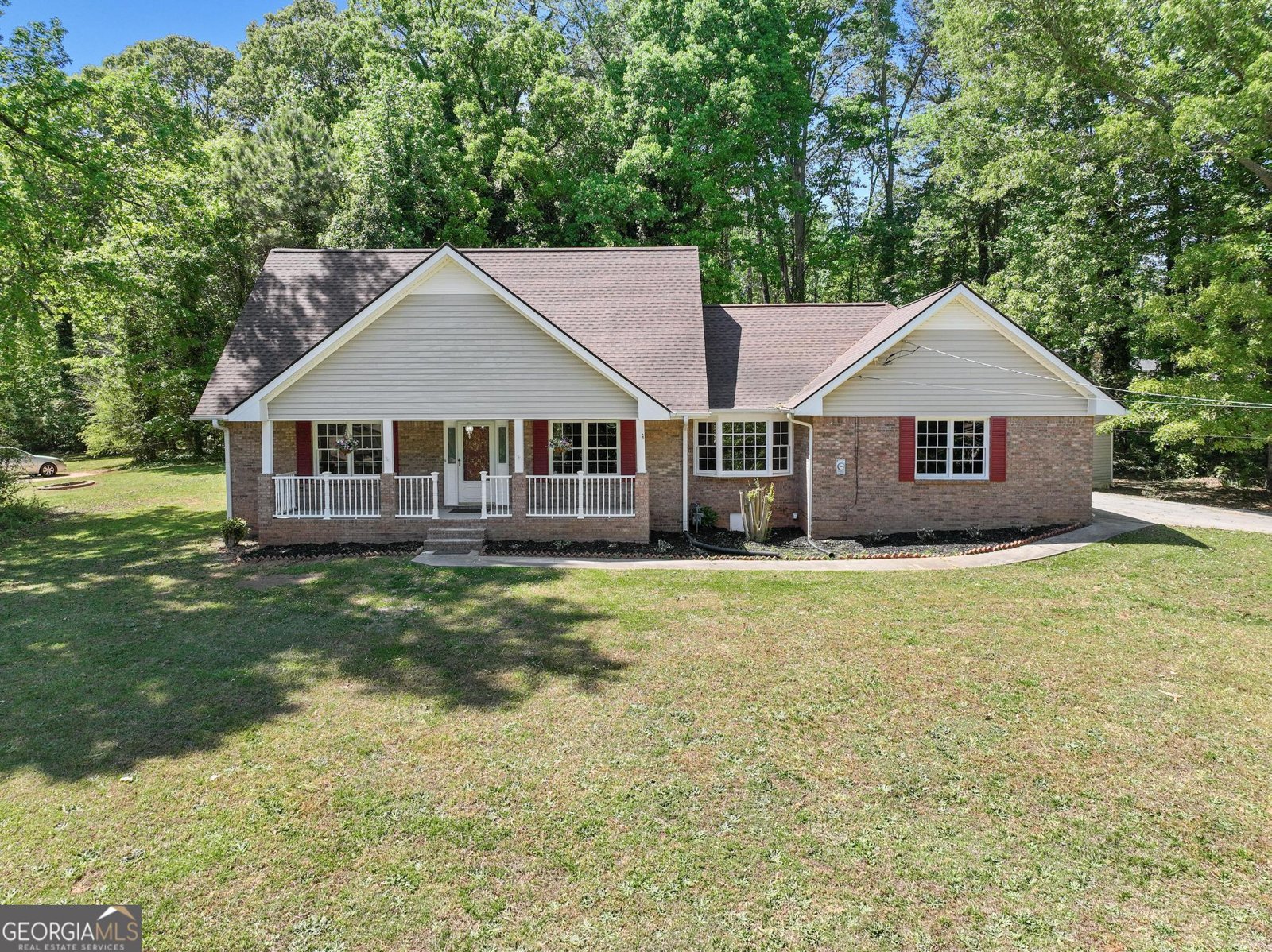 7005 Oak Leaf Drive Fairburn - Photo 1