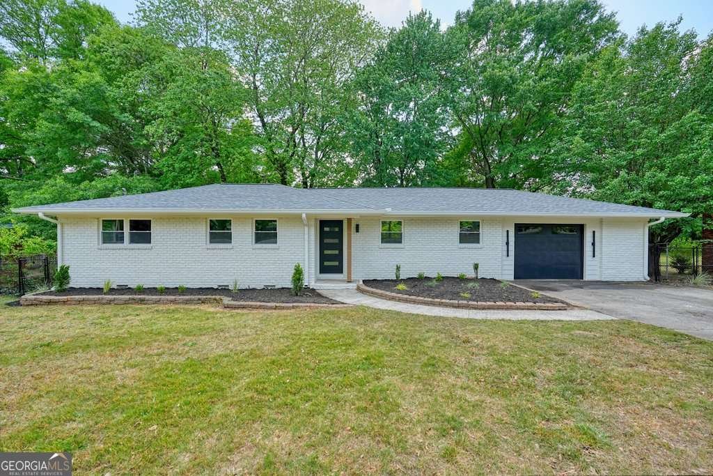 282 Mark Avenue Marietta - Photo 1