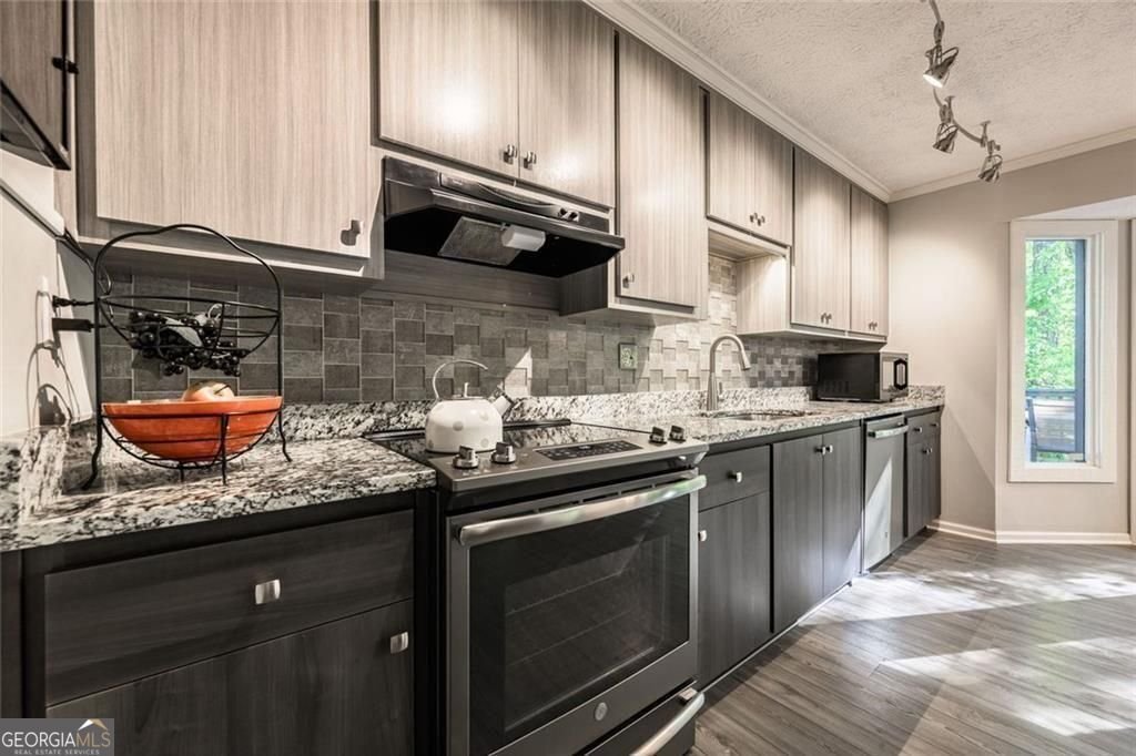 3921 Shoemaker Way Marietta - Photo 32