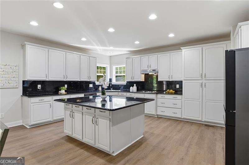 5420 Sandstone Court Cumming - Photo 13