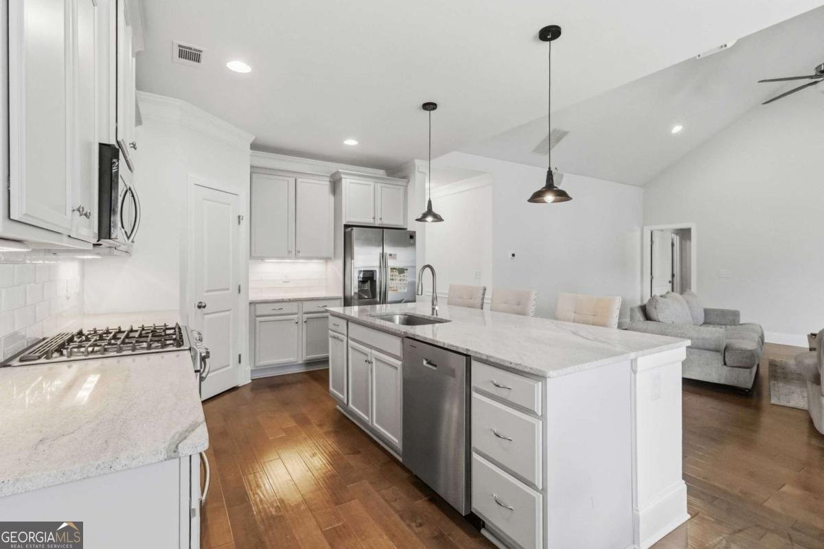 3910 Hamilton Cove Court Cumming - Photo 16