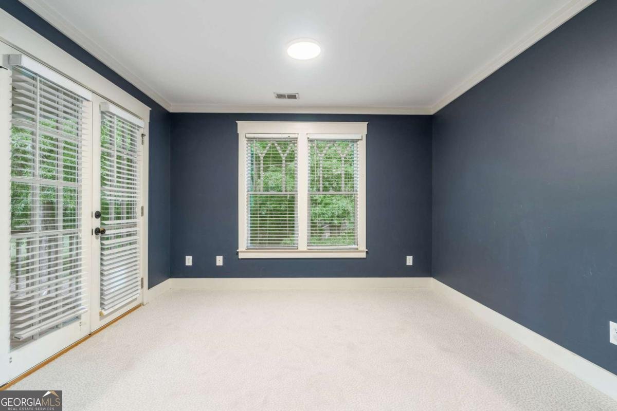 2594 Old Roswell Road Smyrna - Photo 18