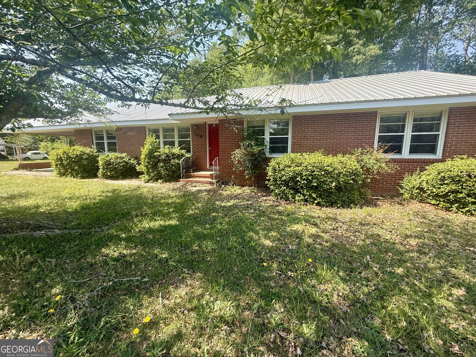 219 New Street Roberta - Photo 1