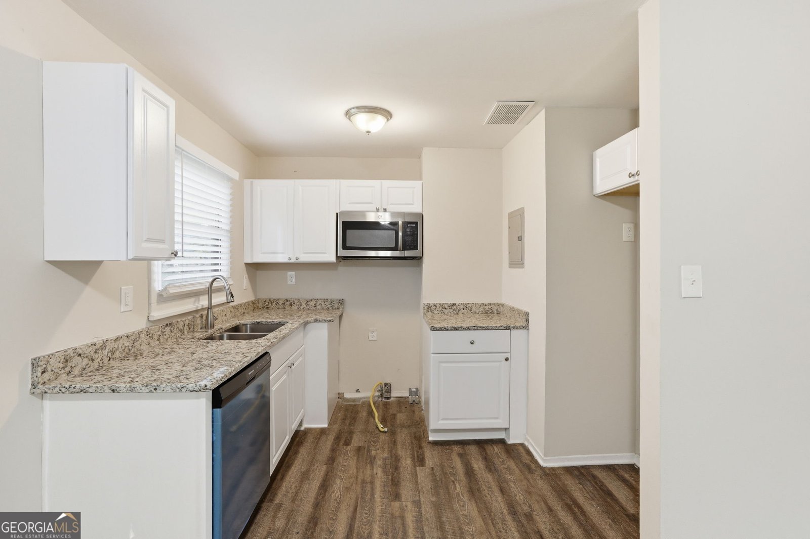 3660 Fairlane Drive Atlanta - Photo 8