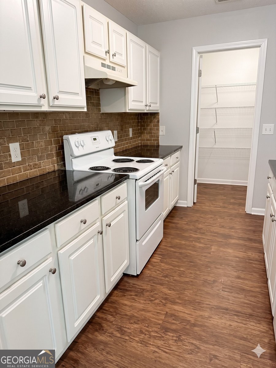 2100 Stonebrook Drive Austell - Photo 6