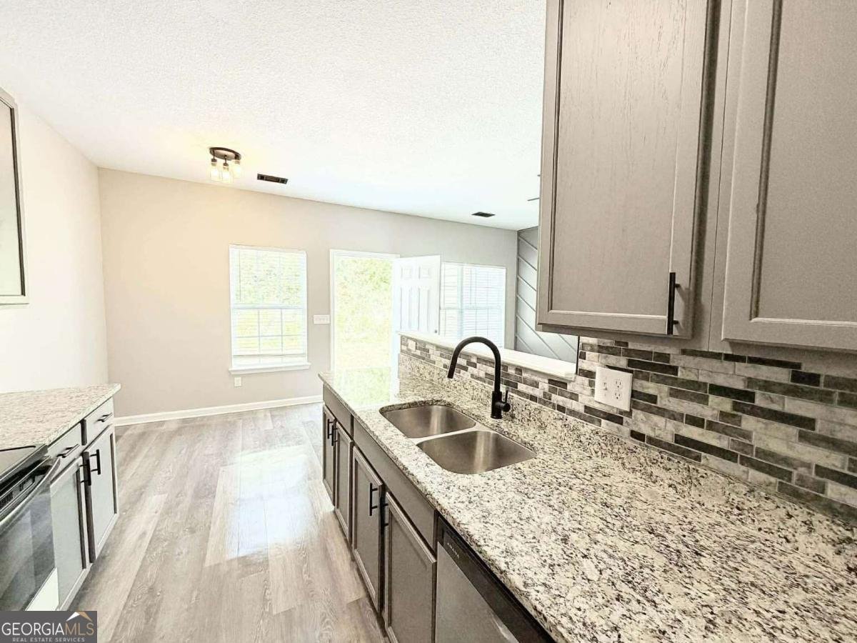 168 Brookview Drive Riverdale - Photo 6