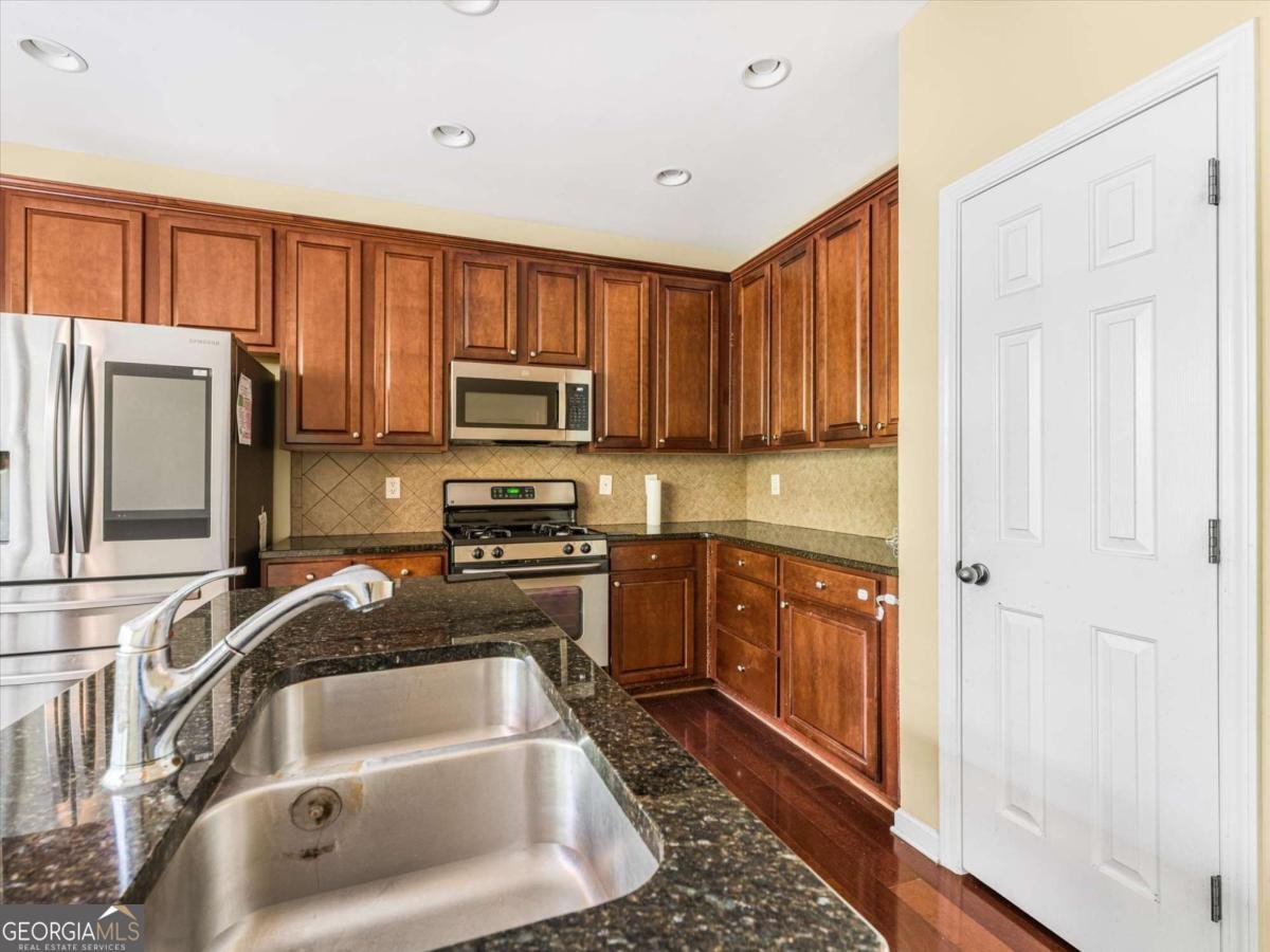 513 Grove Field Court Suwanee - Photo 19