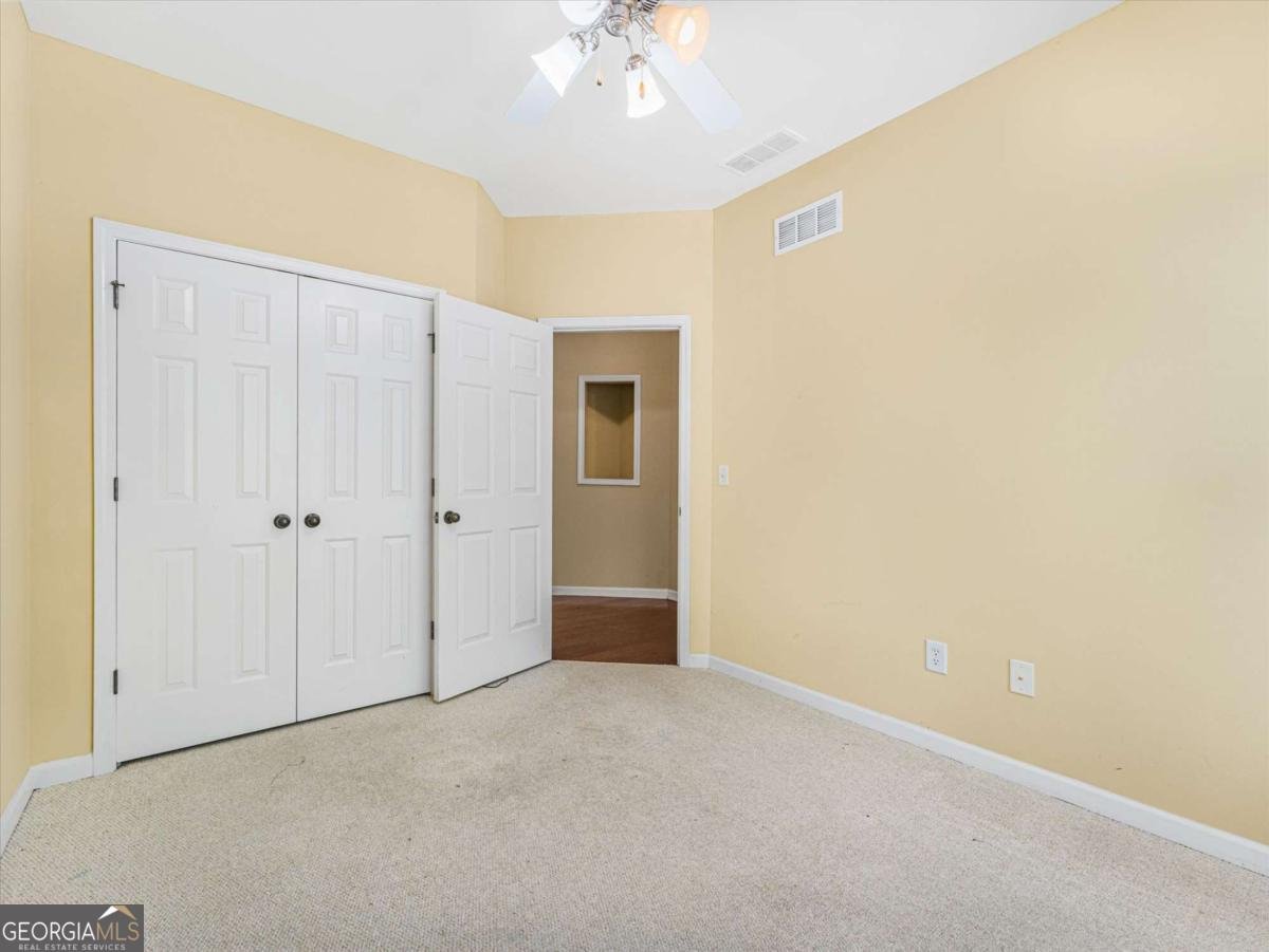 513 Grove Field Court Suwanee - Photo 8