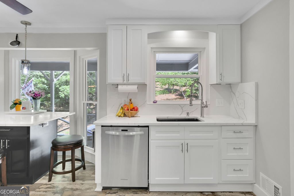 7480 Shadburn Ferry Road Cumming - Photo 16