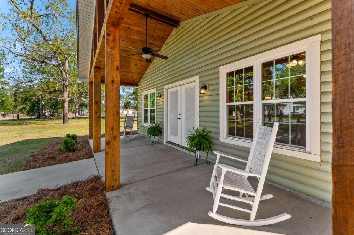 406 Church Street Guyton - Photo 6